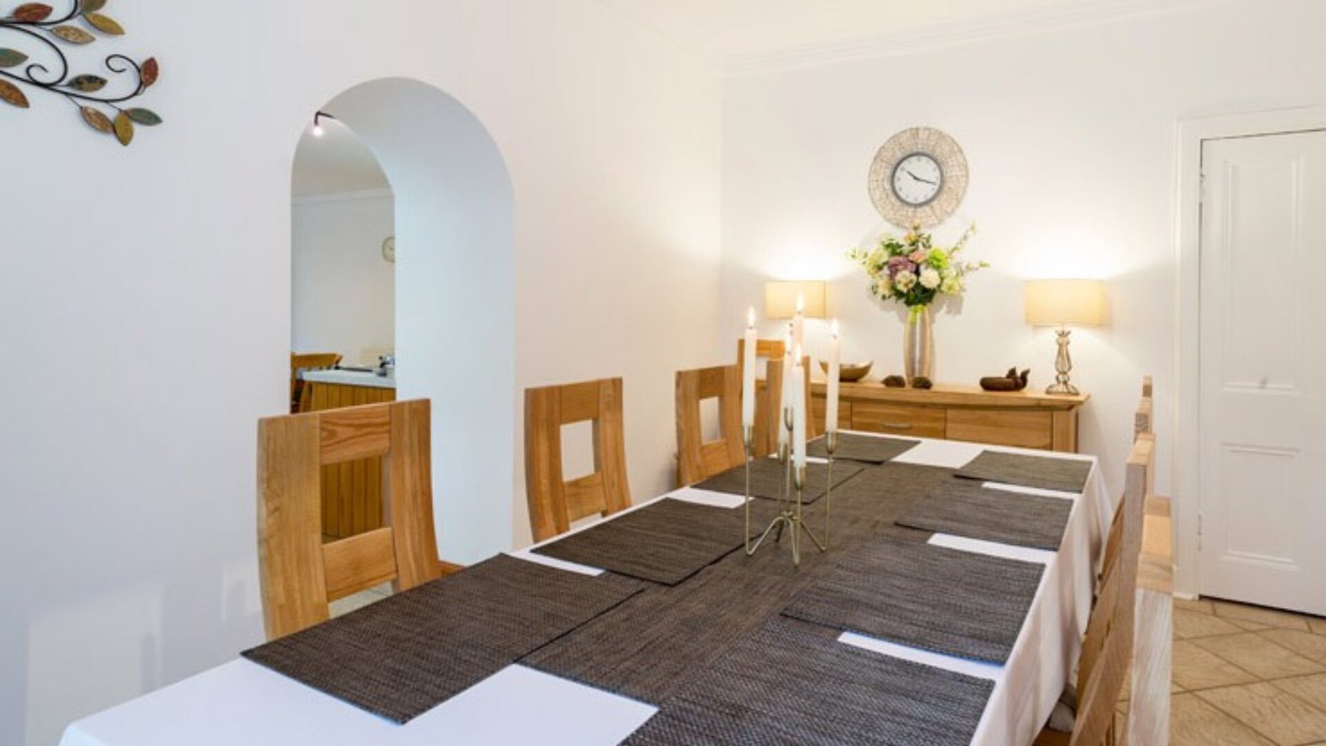 South Persie dining room
