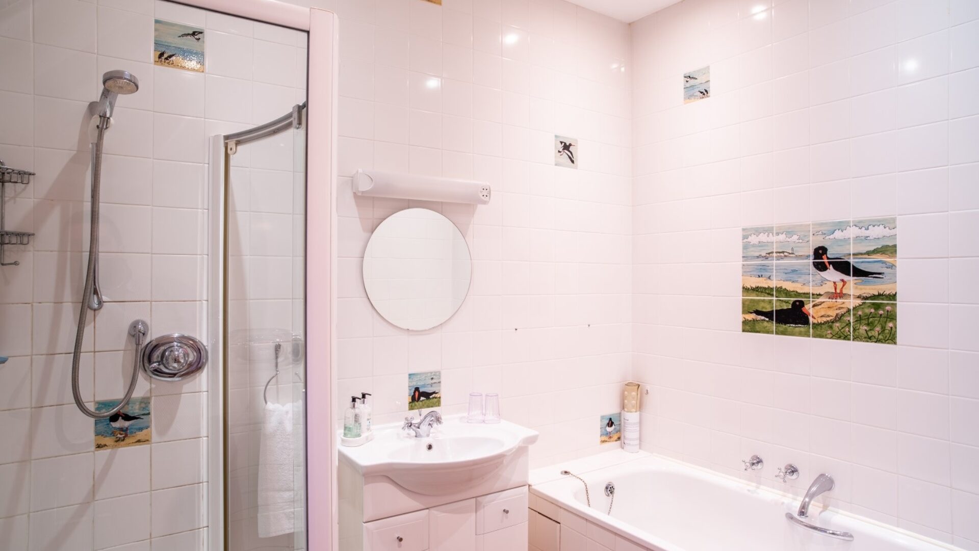 LA 160 Dalmunzie House Master Bathroom 1620 x 1080