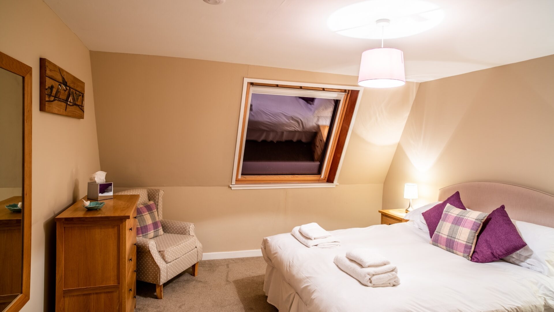 LA 177 Sauchmore King Bedroom