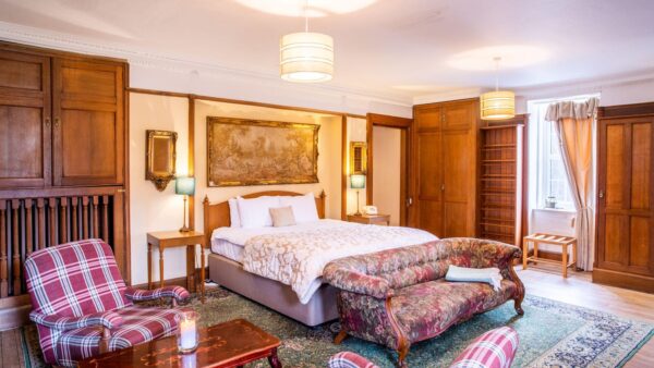 LA 079 Castle Suite 1600 x 1067