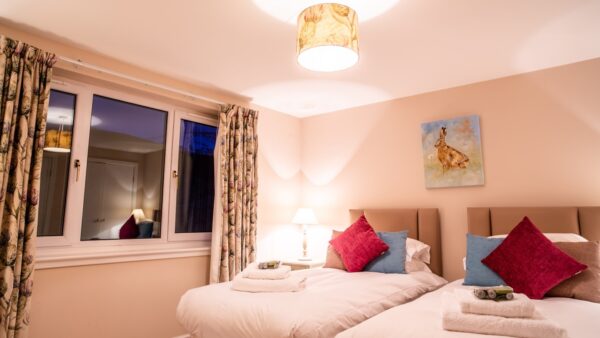 LA 167 Dalmunzie House Twin room 1620 x 1080
